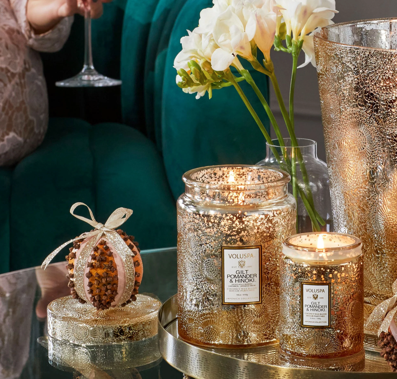 Voluspa bougie parfumée 1 mèche - Gilt Pomander & Hinoki