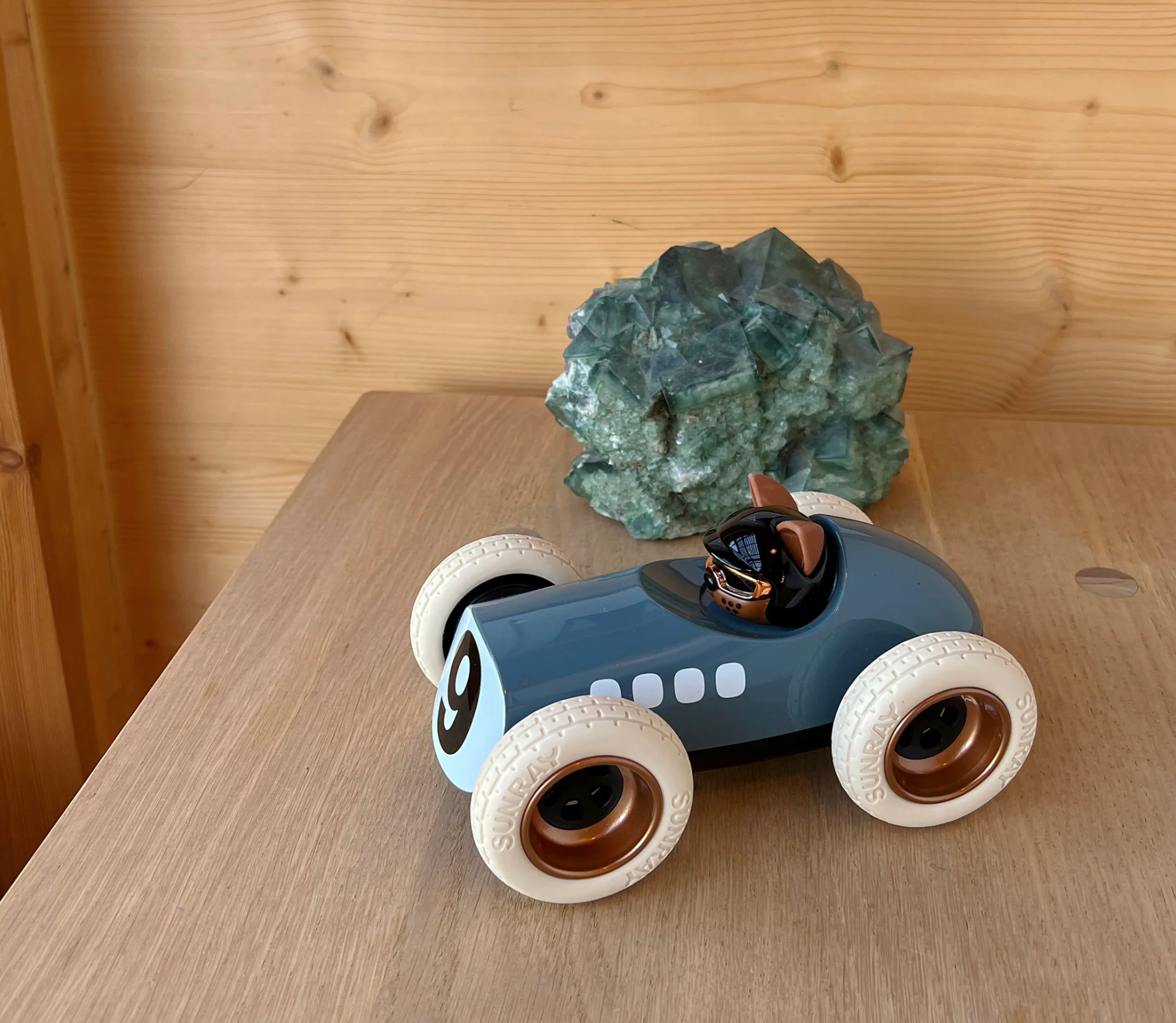 Voiture Egg Carlos - Gris