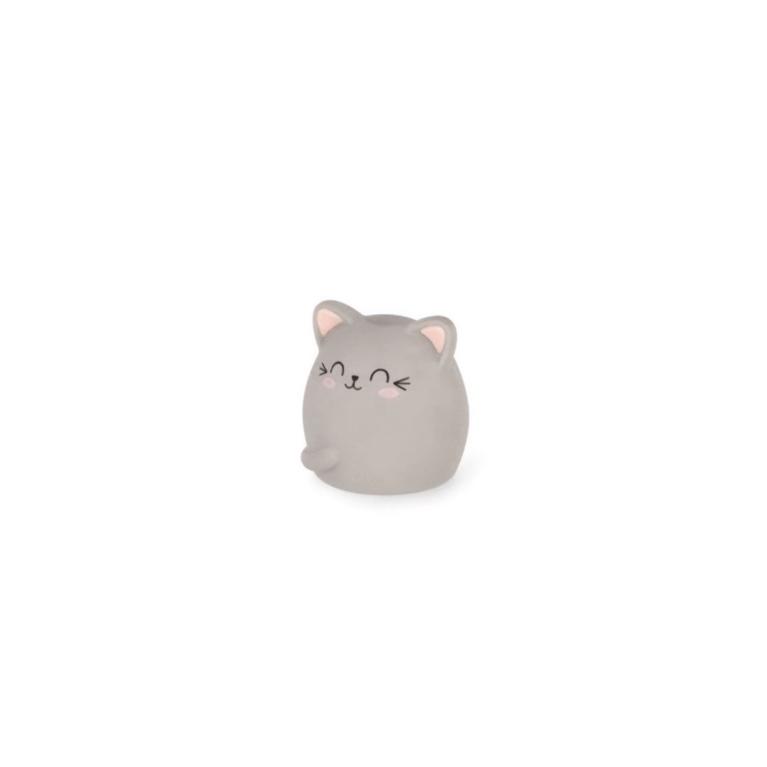 Gomme parfumée en forme de chat, avec parfum de fraise, dimensions 4.5 x 4 x 4.5 cm