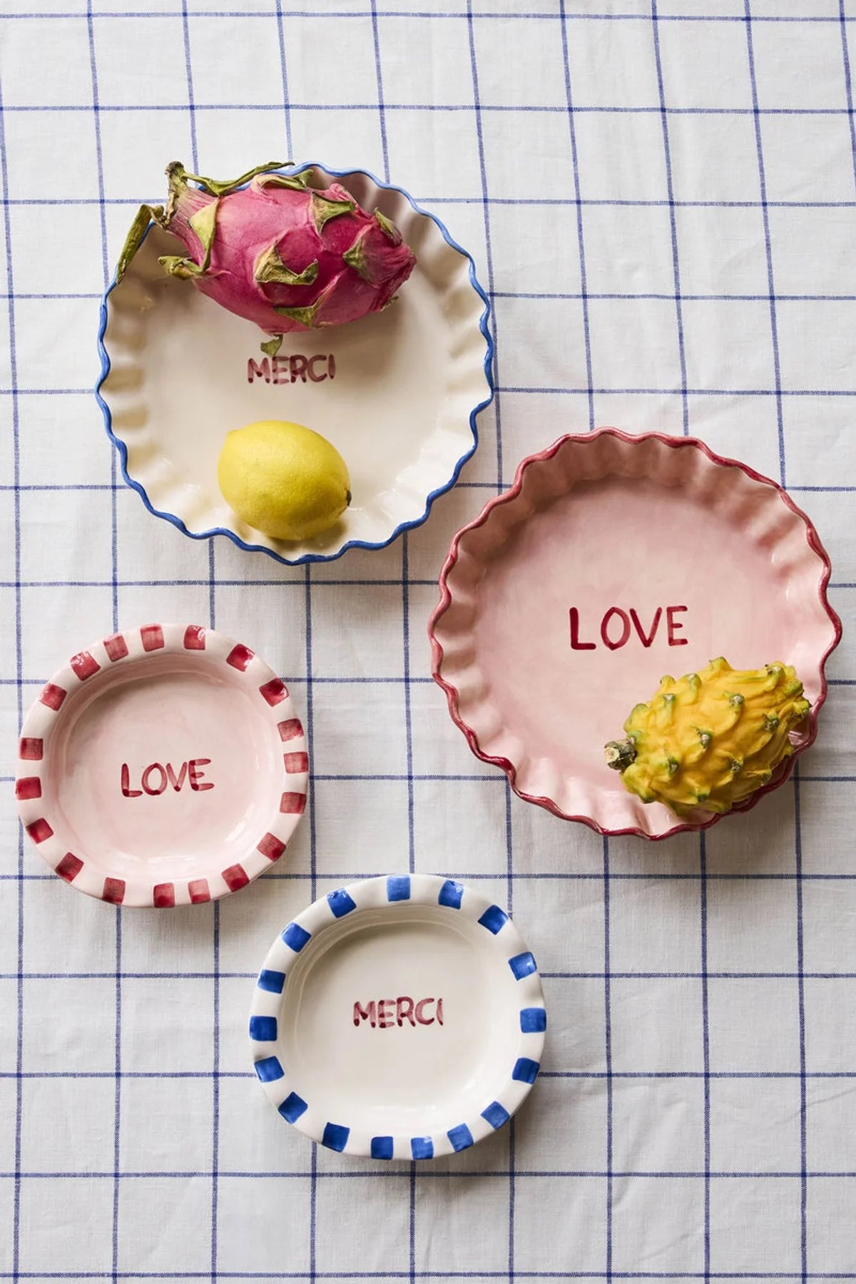 Assiette céramique peinte à la main - merci
