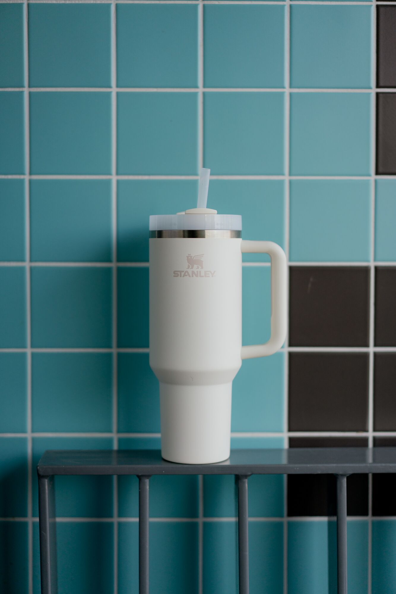Gourde Stanley Cream Tonal - Quencher 2.0 - 1.2L