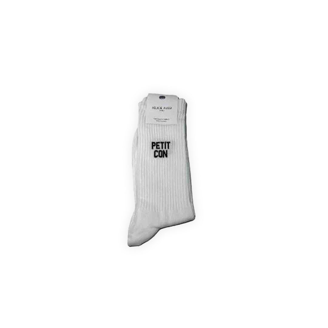 Paire de chaussettes blanches avec lettrage noir : "Petit con"