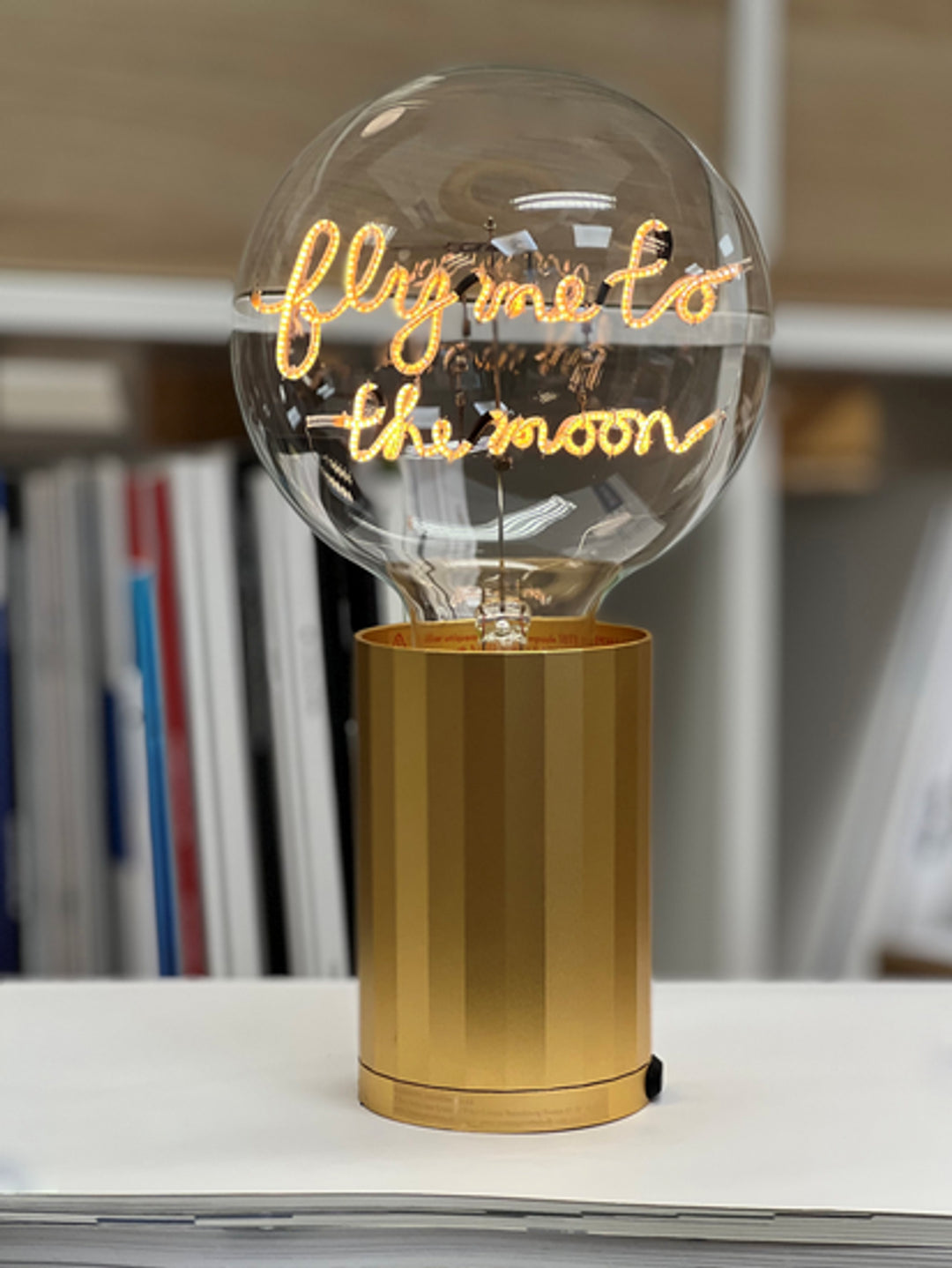 Ampoule Fly me to the moon pour socle portable sans fil / H 17 cm