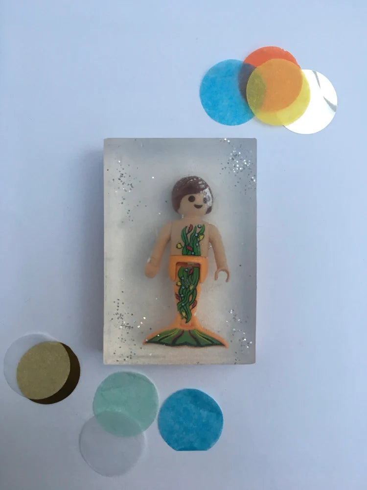 Savon avec figurine