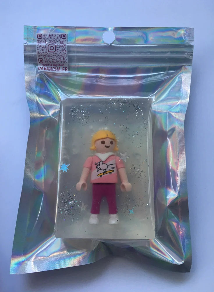 Savon avec figurine
