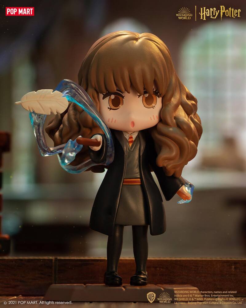 FIGURINE HARRY POTTER SORCERER