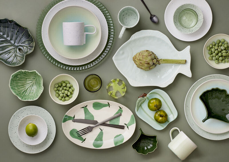 Assiette ovale motif poires