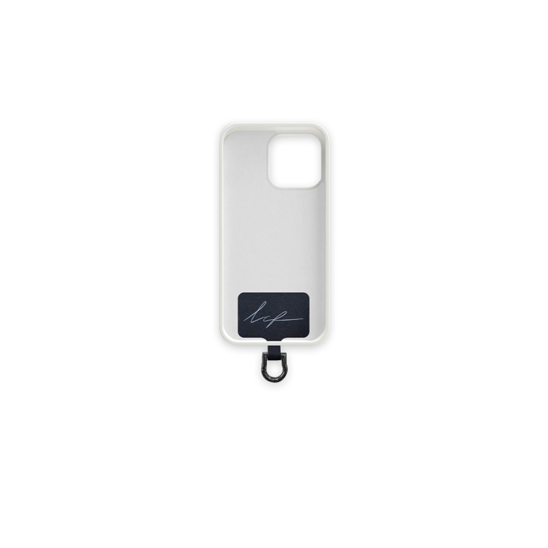 Adaptateur Universel pour chaine de Téléphone, La Coque Française, dipsonible chez Bathroom Graffiti.