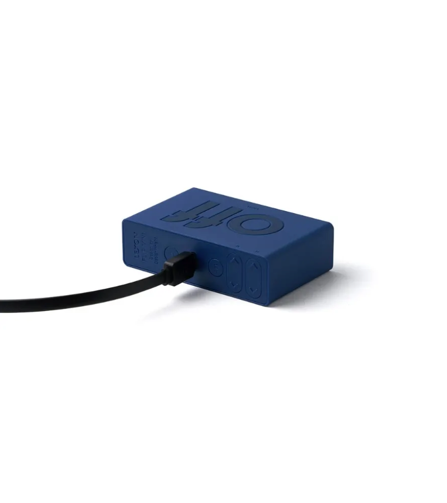 Réveil Flip mini Lexon - Bleu foncé