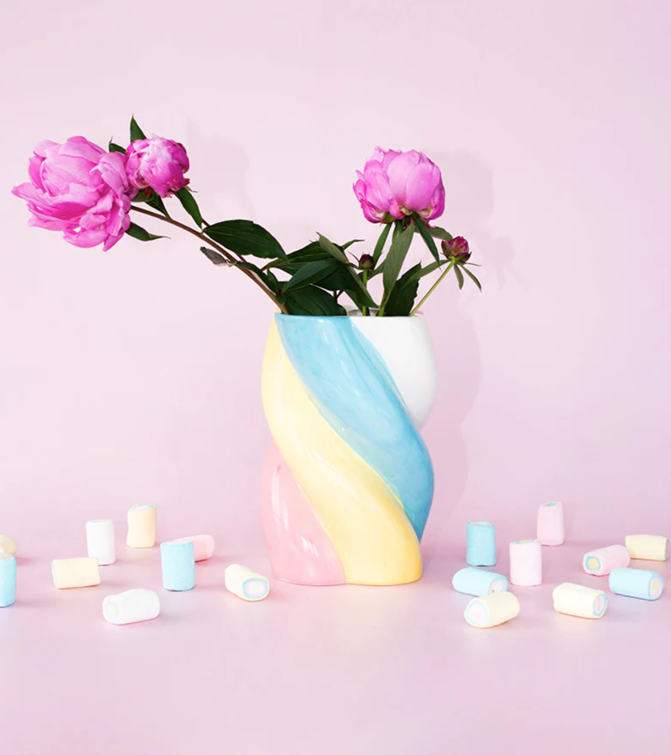 Vase candy marshmallow