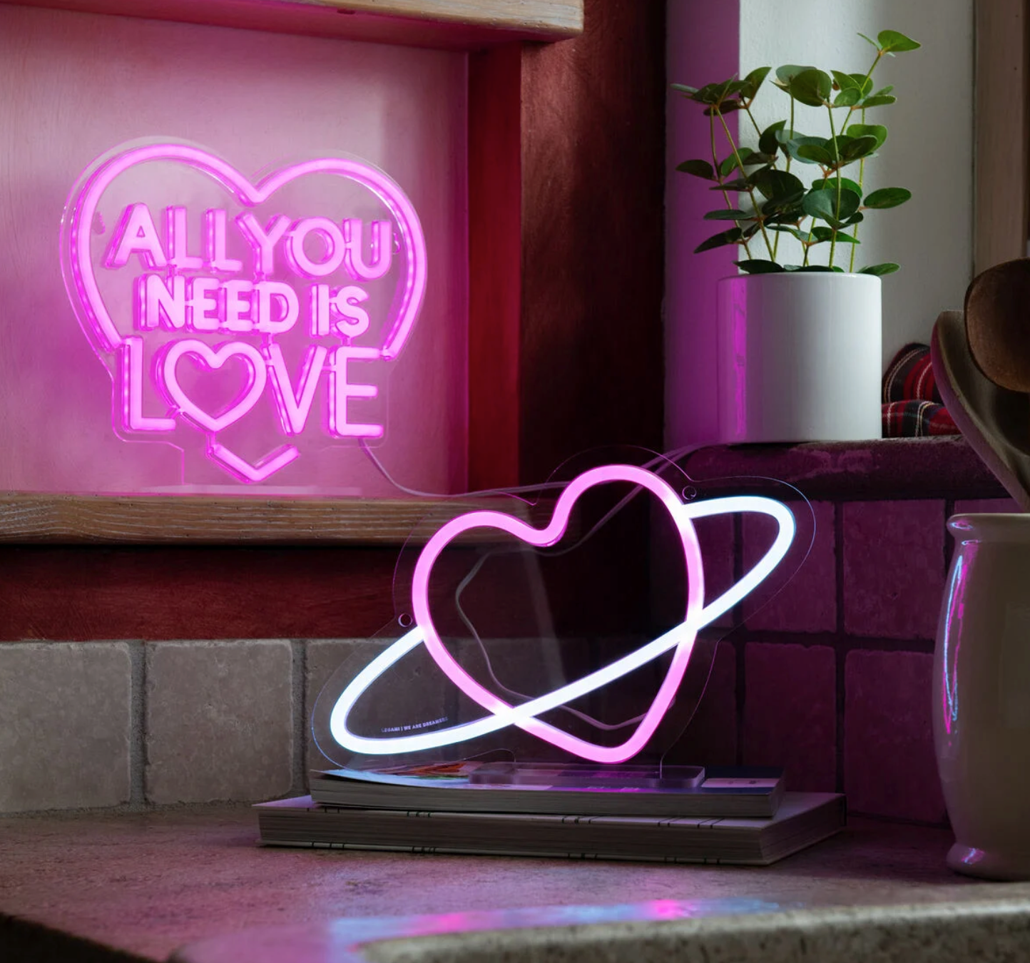 Legami Lampe LED - All you need is love