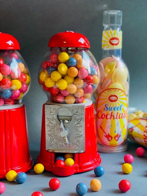 Distributeur de chewing-gums rétro