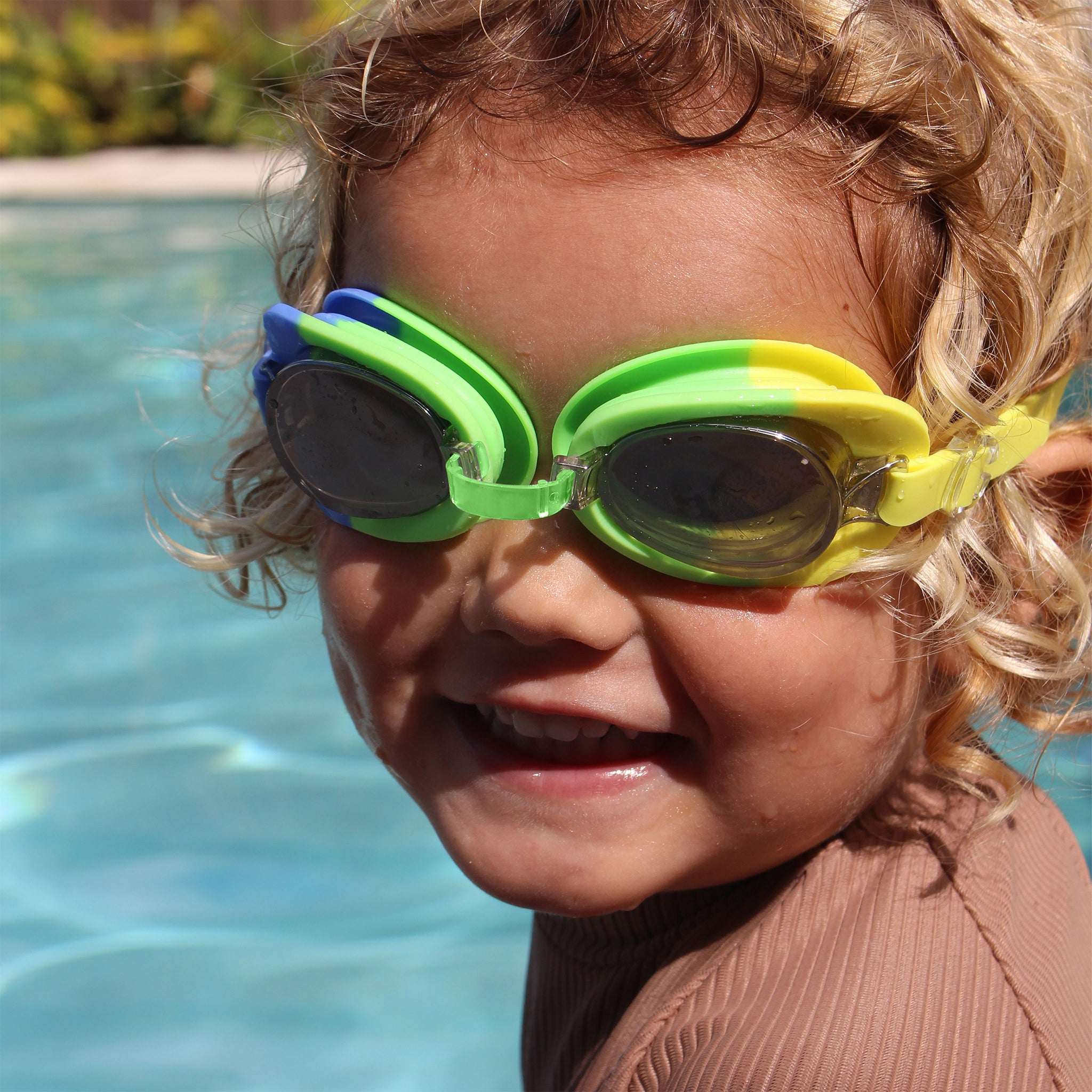 Sunnylife Lunettes de piscine enfant - Eli l'éléphant