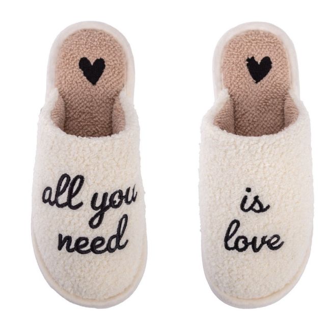 Chaussons All you need is love