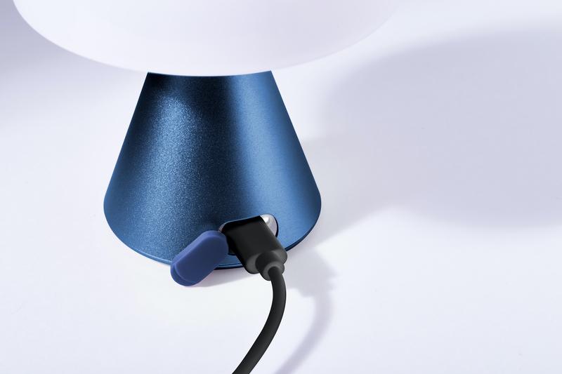 LAMPE LED PORTABLE MINA M 11CM - BLEU FONCE